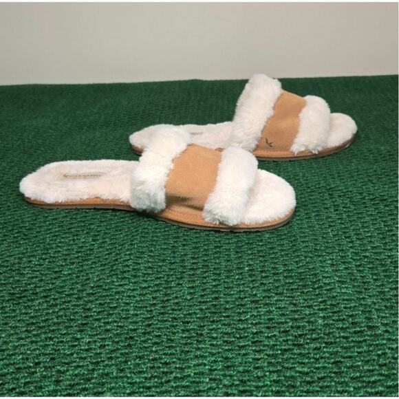 UGG Koolabura Fur Slipper Slide Sandal Women's Size 9. - Picture 3 of 7